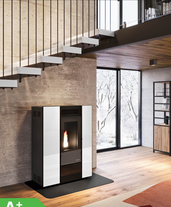 Stufa a Pellet modello Denise Ermetica, Eva Calor