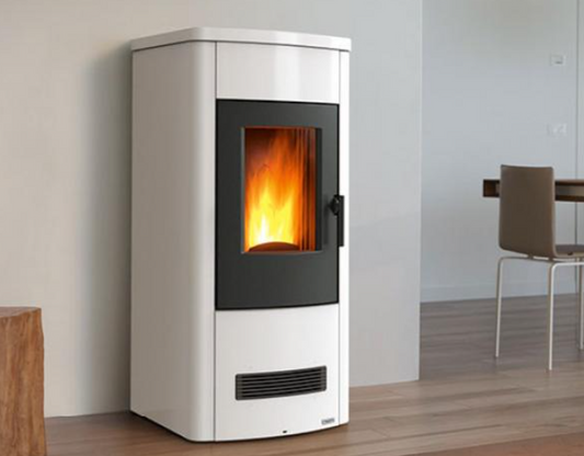Stufa a pellet modello P130 con rivestimento in Acciaio, Trend Line Piazzetta