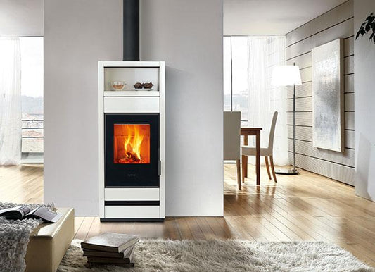 Stufa a legna modello E928-S Hermetic BCS con rivestimento in Maiolica, Piazzetta