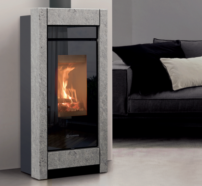 Essenza Evo Wood Stone, stufa a legna canalizzabile Thermorossi
