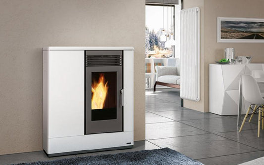 Stufa Thermo a pellet modello P185 TH con rivestimento in Acciaio, Piazzetta